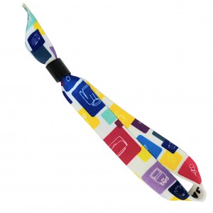 Fesztiv�l karszalag fekete hengerz�rral (nyakp�nt, karp�nt, badgetart�)