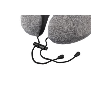 Utaz�p�rna eml�kez�habbal, sz�rke (utaz�cikk)