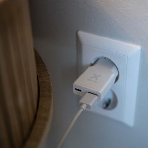 Xtorm XG2SL025 Go2 SlimLine 25W tlt, fehr (vezetk, eloszt, adapter, kbel)